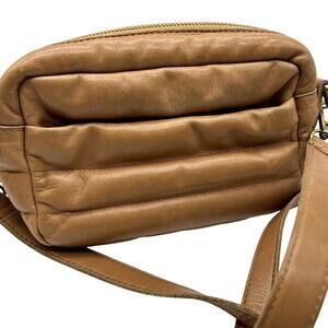 Madewell The Transport Camera Bag Puff Edition